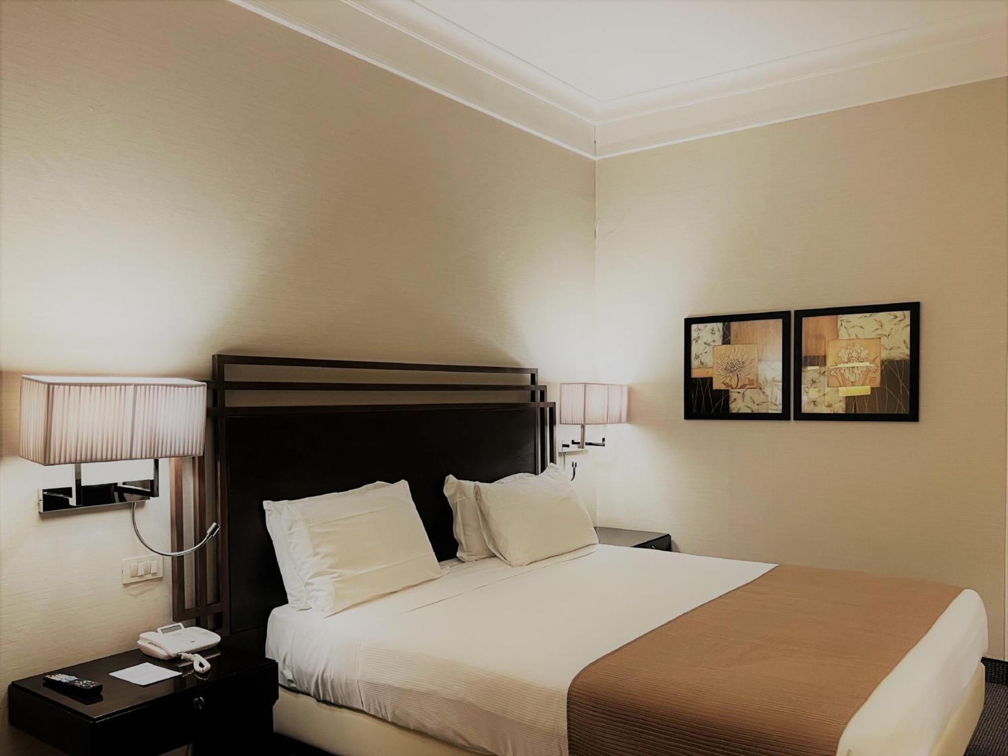 Crowne Plaza Rome St. Peter'S By Ihg Hotel Bagian luar foto