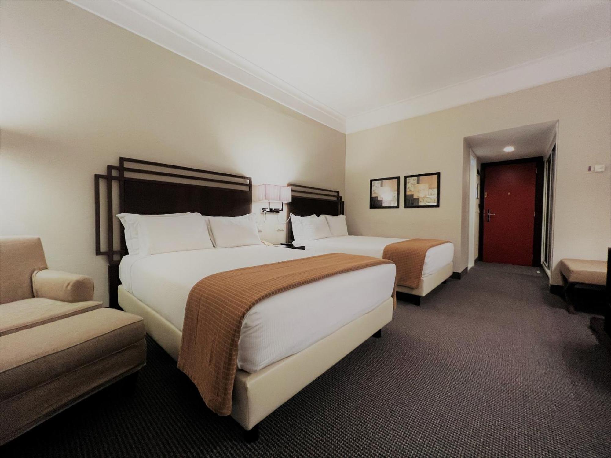 Crowne Plaza Rome St. Peter'S By Ihg Hotel Bagian luar foto