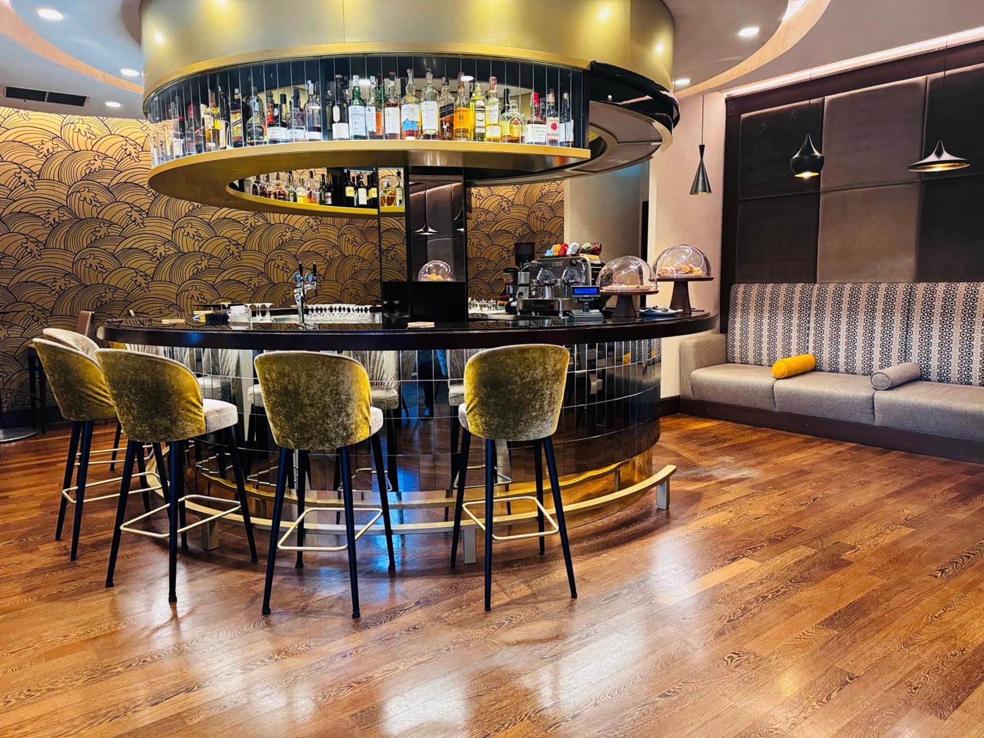 Crowne Plaza Rome St. Peter'S By Ihg Hotel Bagian luar foto