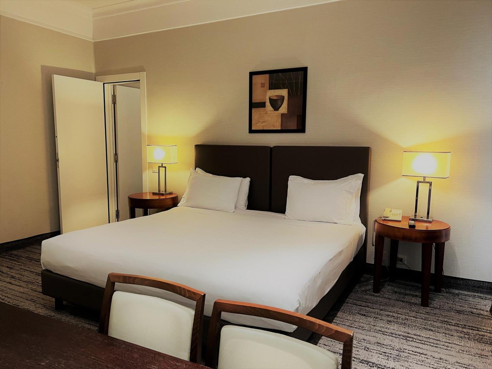 Crowne Plaza Rome St. Peter'S By Ihg Hotel Bagian luar foto