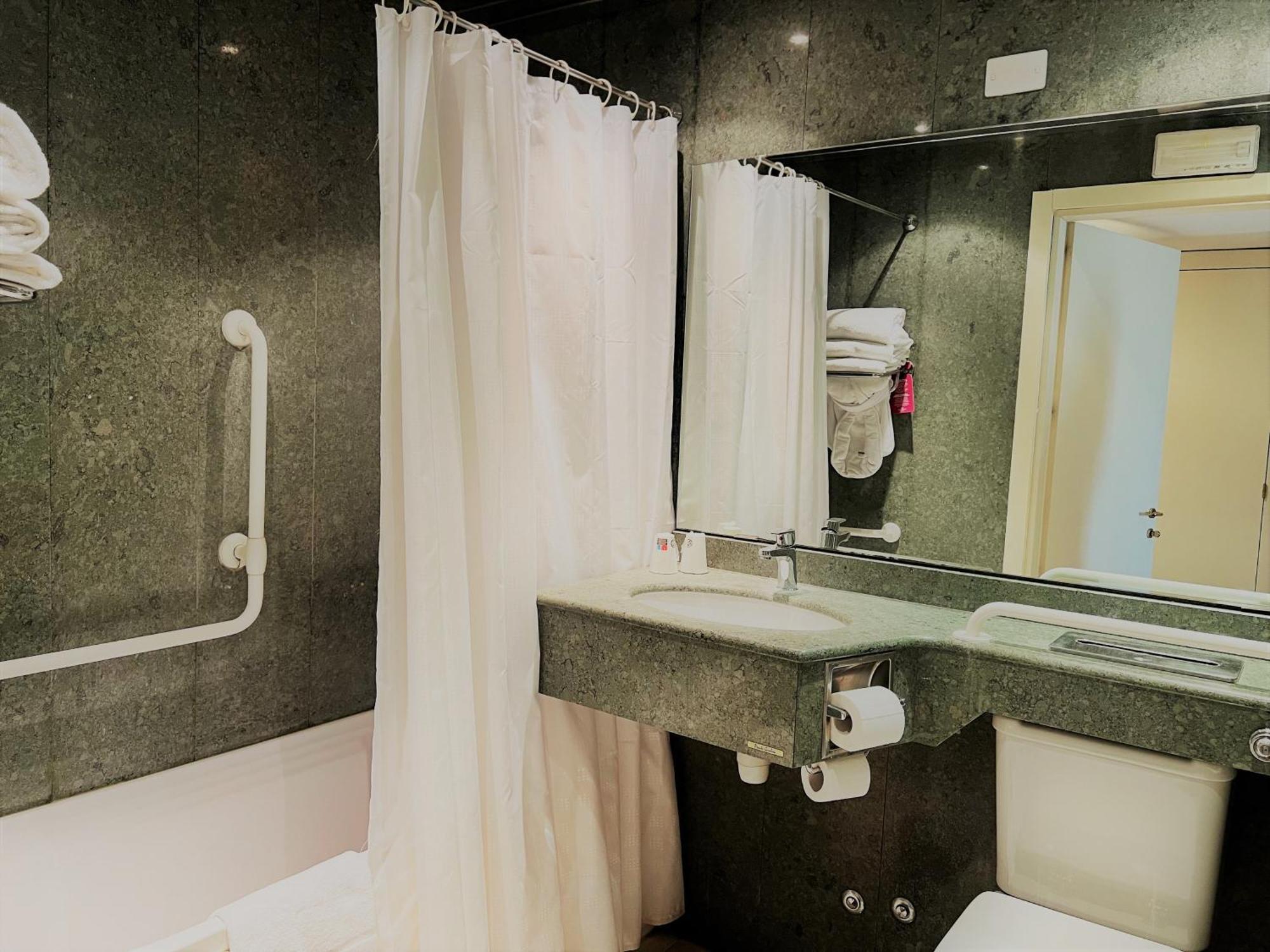 Crowne Plaza Rome St. Peter'S By Ihg Hotel Bagian luar foto