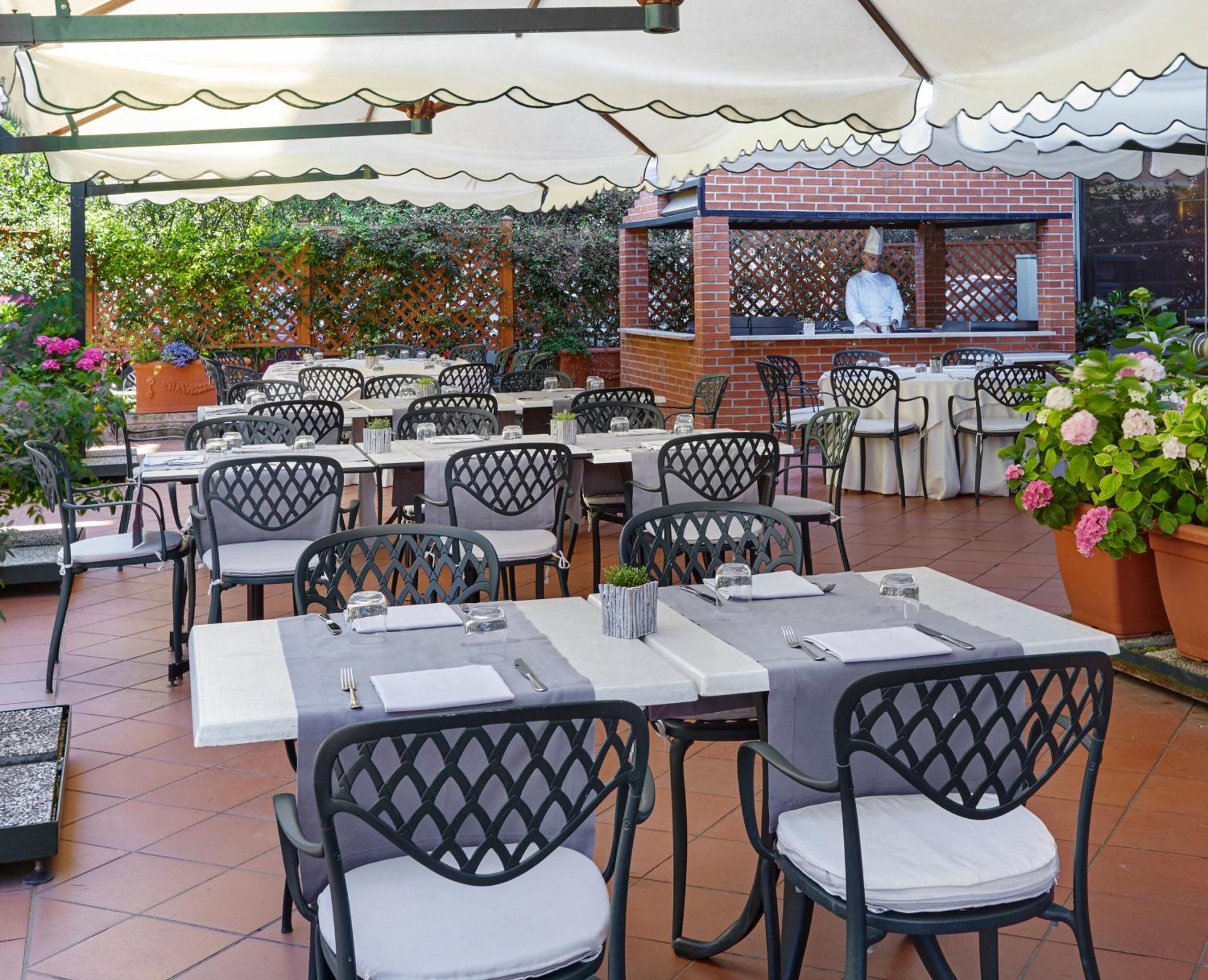 Crowne Plaza Rome St. Peter'S By Ihg Hotel Bagian luar foto